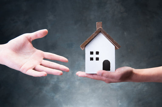 Reverse Wholesaling: Complete Guide For Investors